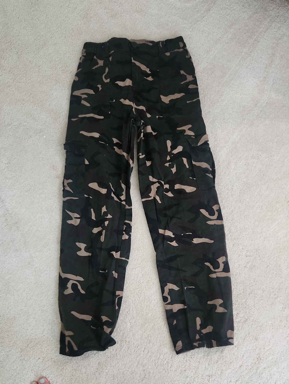 Amazon Women's Camouflage Cargo Joggers - Black & Tan